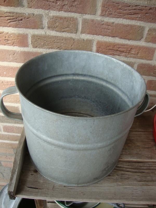 zinken bak met oren., Tuin en Terras, Bloembakken en Plantenbakken, Ophalen, Minder dan 30 cm, Rond, Zo goed als nieuw