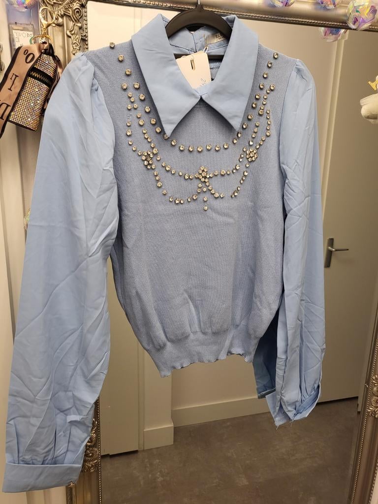 Lichtblauwe trui met kraag en steentjes, Kleding | Dames, Ophalen of Verzenden