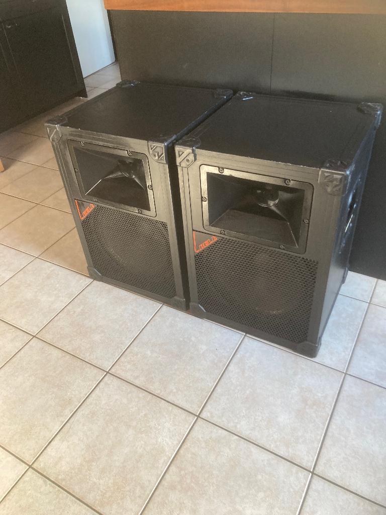 Bell audio luidsprekers, Ophalen, Zo goed als nieuw, Minder dan 500 watt