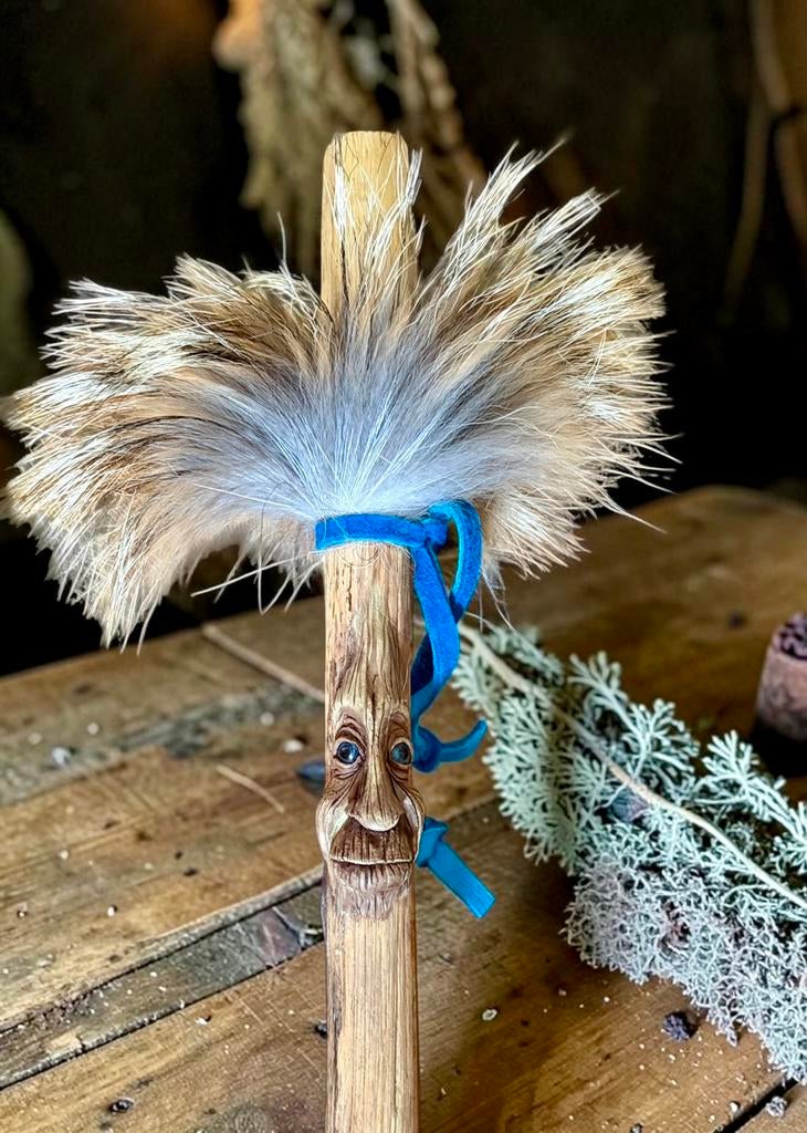 Talking Stick (gebruik sjamanendrum) met Wolfbont (vintage), Verzenden