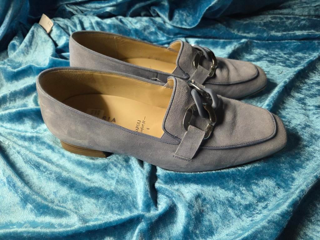 Mooie lichtblauwe instappers van Hassia maat 39, Kleding | Dames, Schoenen, Hassia, Blauw, Instappers, Ophalen of Verzenden
