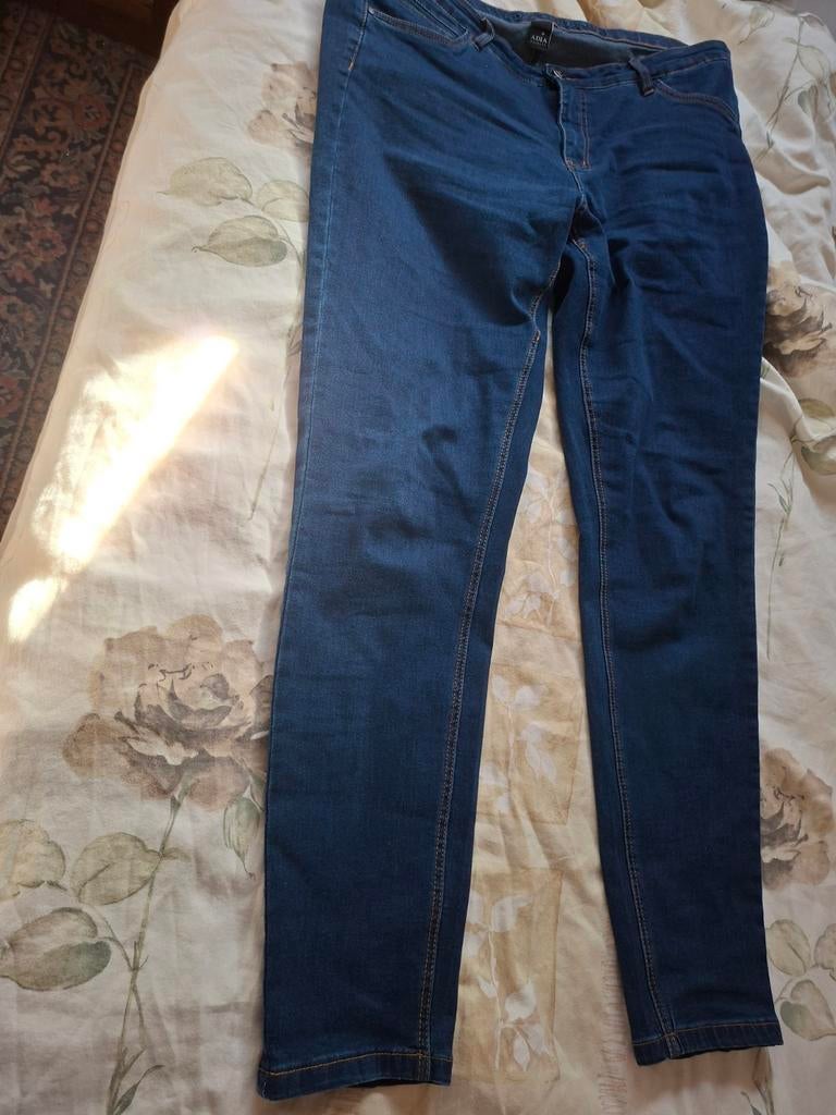 Adia fitting jeans, mt 48, Ophalen of Verzenden, Zo goed als nieuw, Blauw, Overige jeansmaten