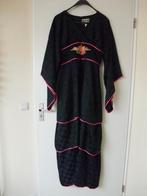 Prachtige Chinees Japanse Jurk van het duren merk Trick Chic, Kleding | Dames, Jurken, Zwart, Zo goed als nieuw, Trick Chic, Onder de knie