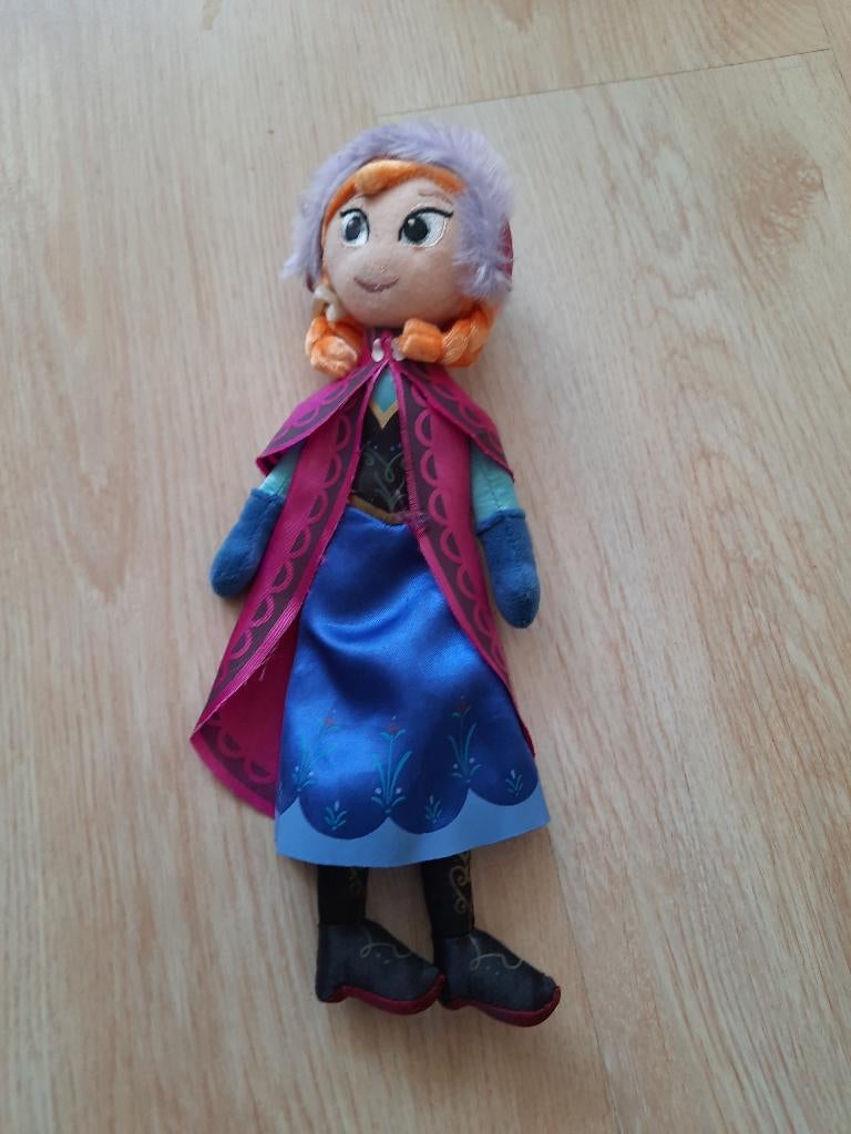 Anna Frozen popje 20 cm, Ophalen of Verzenden, Overige figuren, Zo goed als nieuw, Beeldje of Figuurtje