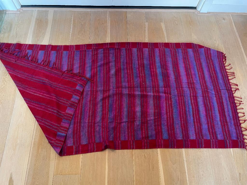 Prachtige 100% wollen sjaal uit Mongolië / shawl van wol, Kleding | Dames, Mutsen, Sjaals en Handschoenen, Ophalen of Verzenden