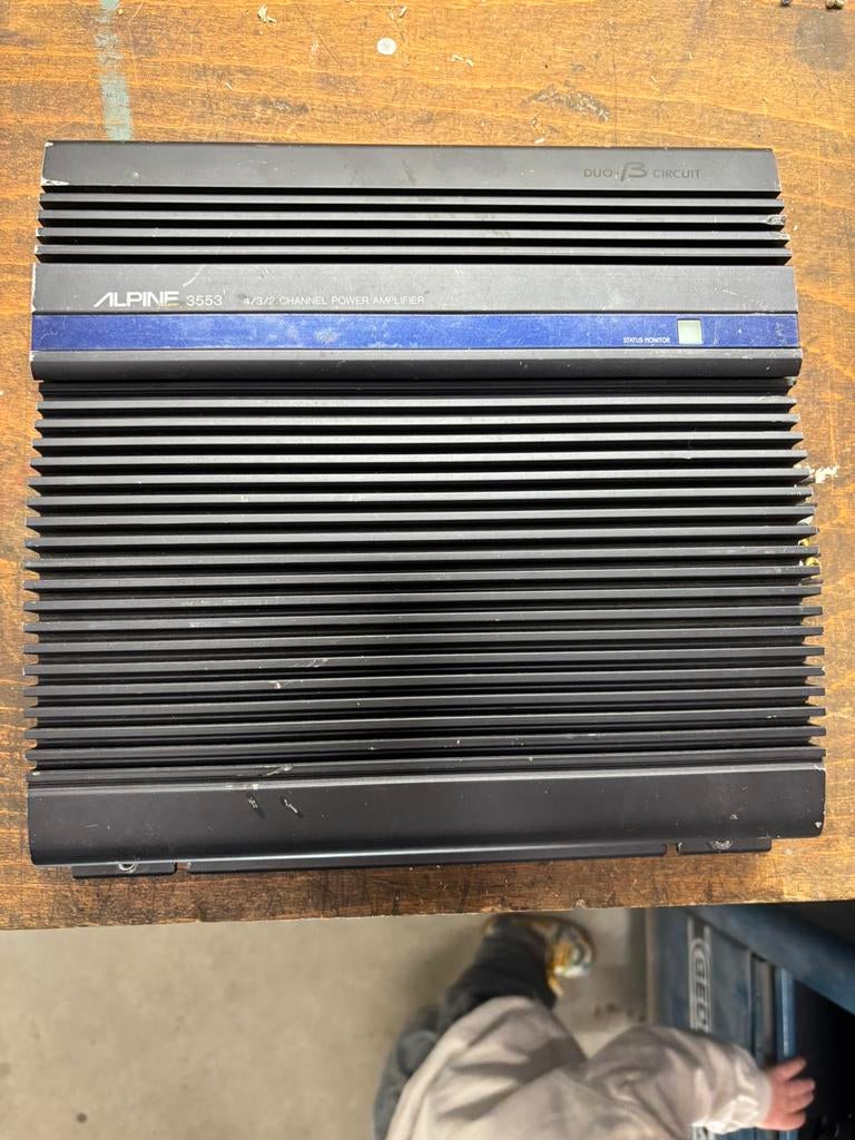 Alpine 3553 Versterker vintage, Auto diversen, Autospeakers, Ophalen of Verzenden, Gebruikt