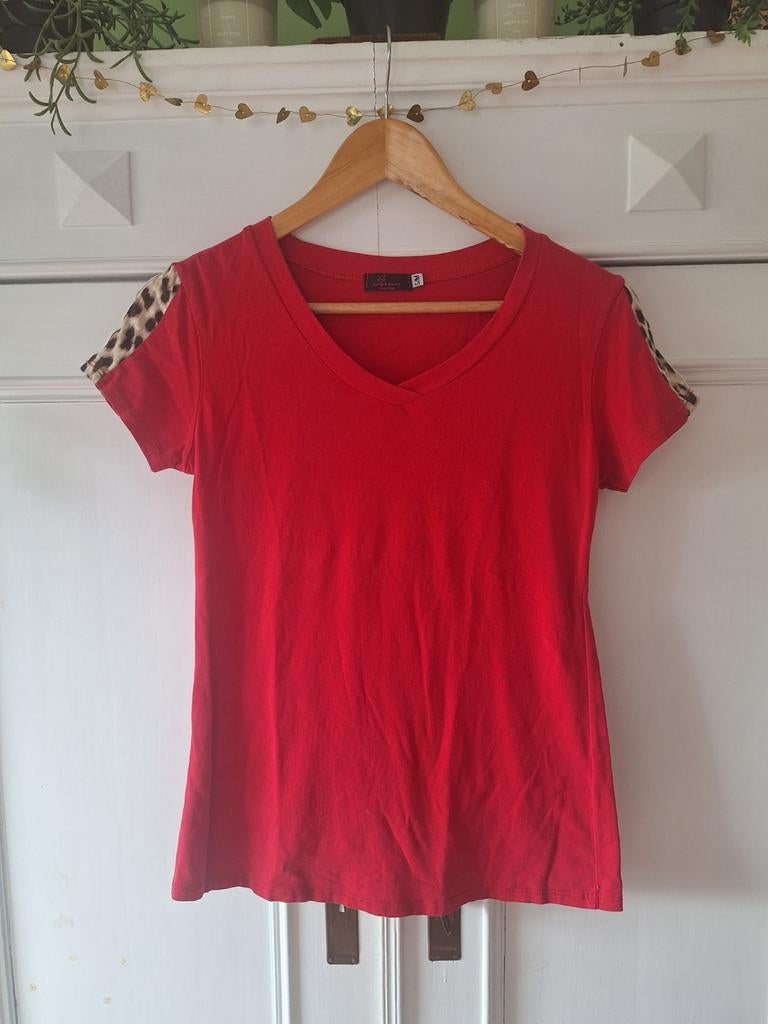 Rood t shirt met panterprint mouw maat s/m merk savinni, Savinni, Ophalen of Verzenden, Zo goed als nieuw, Korte mouw