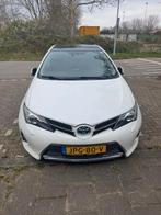 Toyota Auris 1.8 Hybrid 73KW 5D 2013 Wit, Euro 5, Zwart, Wit, 26 km/l