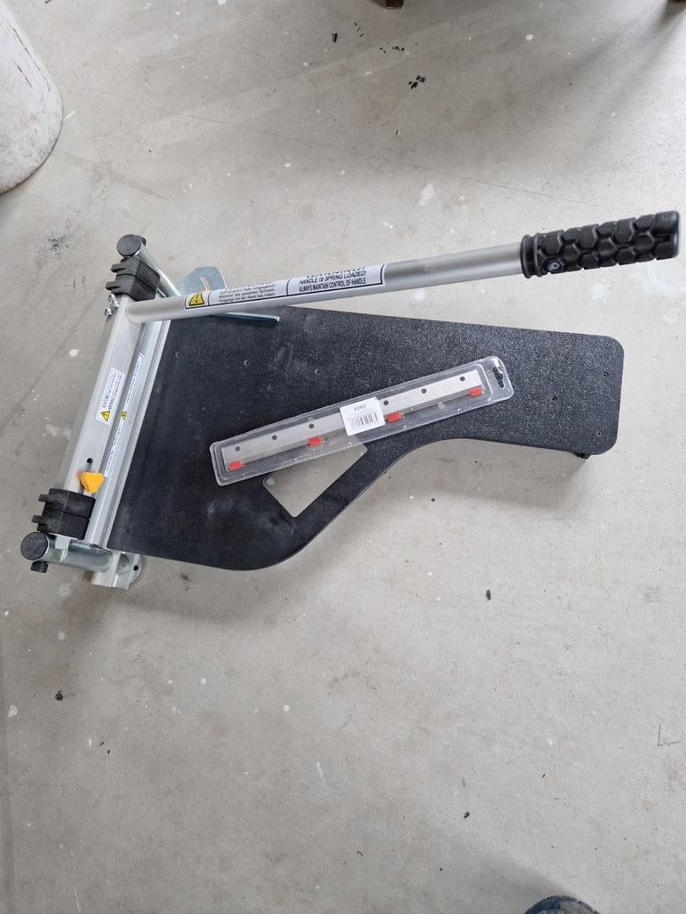 Professionele laminaatsnijder, Ophalen