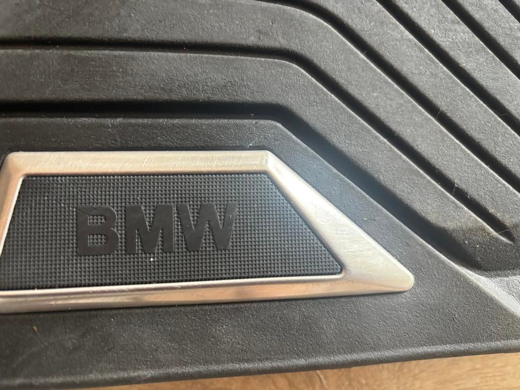 Mattenset voor BMW 330, Auto diversen, Automatten, Ophalen, Zo goed als nieuw