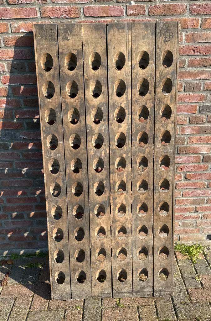 Pupitre de Champagne (Houten wijnrek voor 60 flessen), Huis en Inrichting, Woonaccessoires | Wijnrekken, Gebruikt, 75 cm of meer