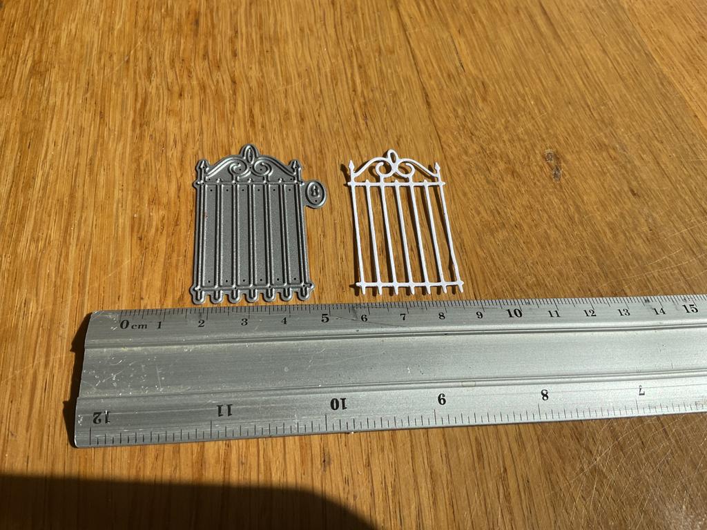 Snijmal hekje 906, Hobby en Vrije tijd, Kaarten | Zelf maken, Ophalen of Verzenden, Zo goed als nieuw, Pons of Mal