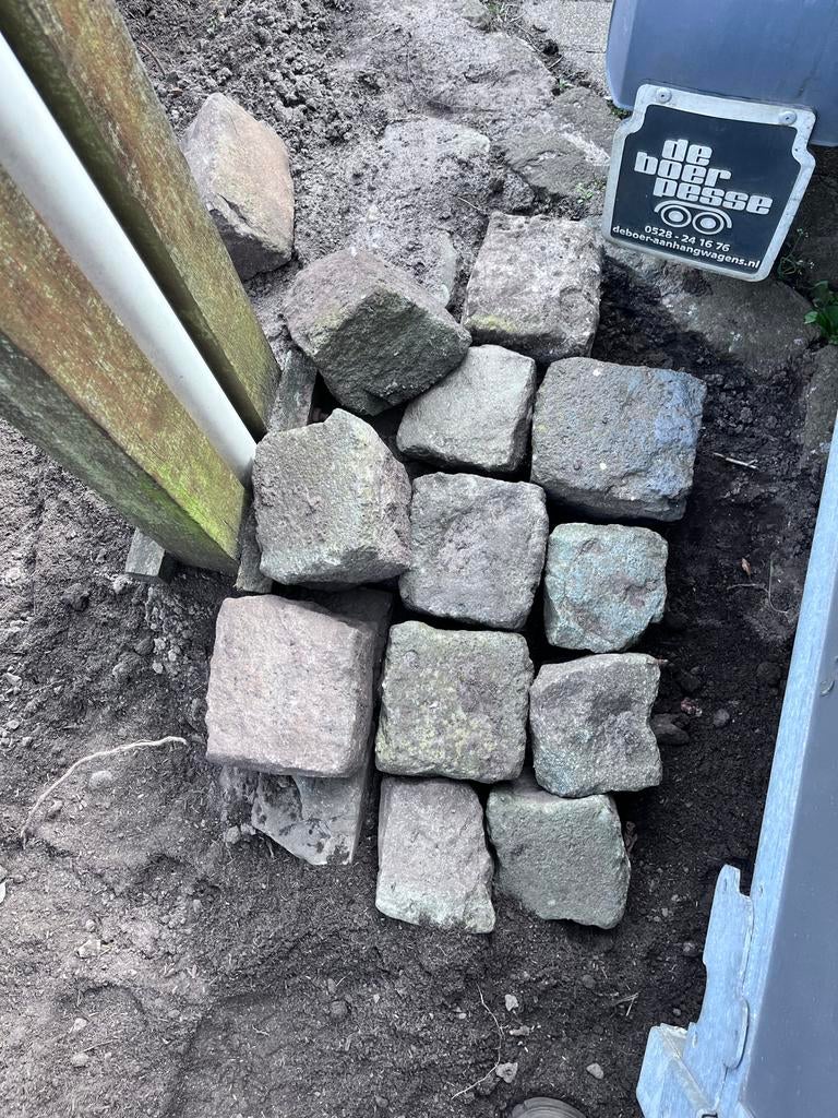 Een aantal kasseien, Ophalen, Gebruikt, Graniet, Kei