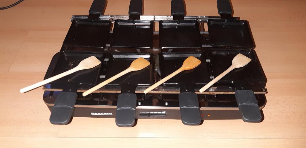 Raclette Party Grill met natuurlijke grillsteen, Witgoed en Apparatuur, Gourmetstellen, Ophalen of Verzenden, Gebruikt, 8 personen of meer