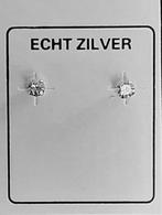 Nieuwe zirkonia oorknopjes zilver 3 mm, Met kristal, Nieuw, Ophalen of Verzenden, Knopjes of Stekers