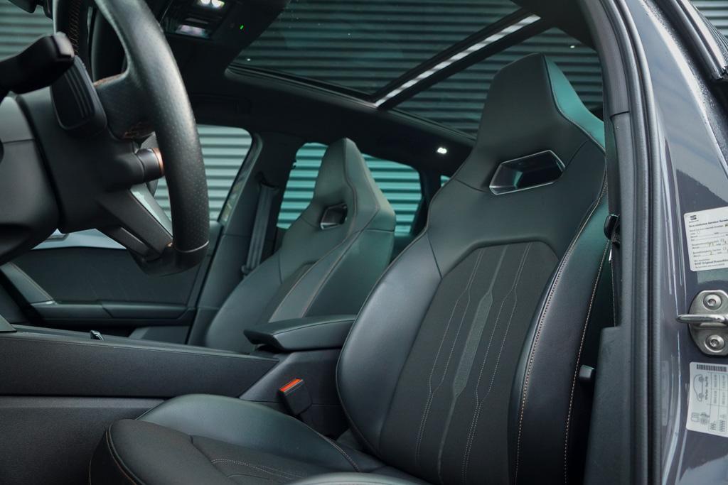 CUPRA Leon Sportstourer 1.4 e-Hybrid VZ Copper Edition / Pan, 77 km/l, Gebruikt, 4 cilinders, Leon