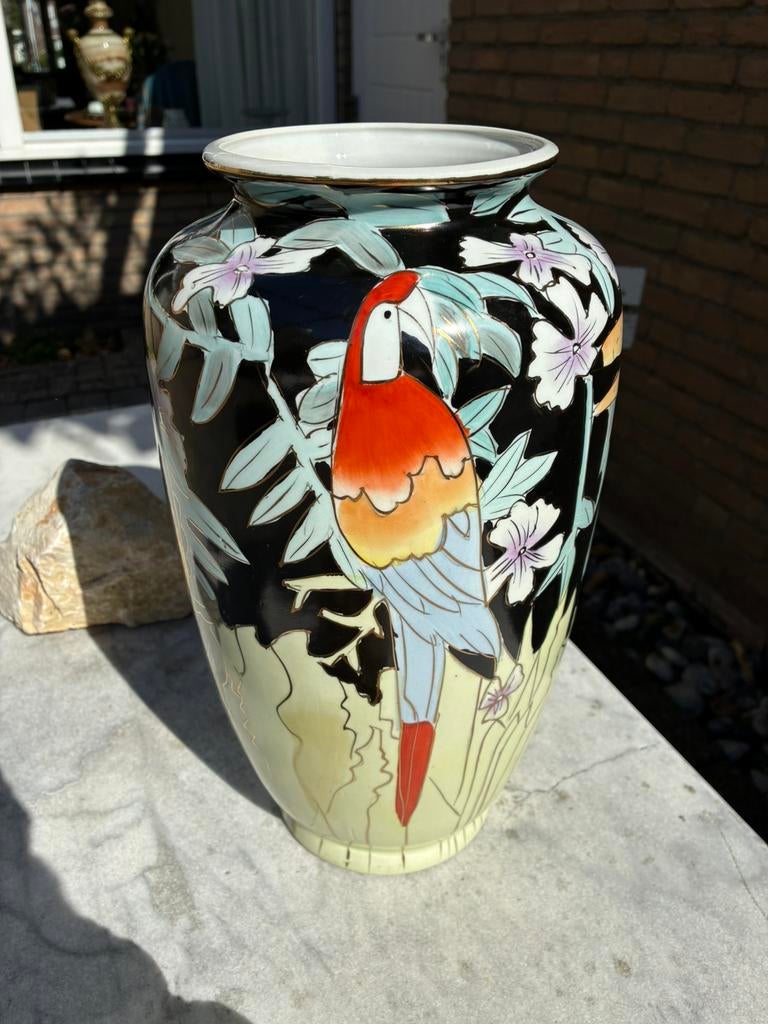 Mooie vaas met papagaai en toekan, Ophalen of Verzenden