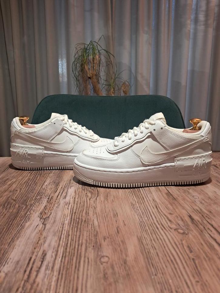 Nike Air Force 1 Shadow 'Triple White' Size 38,5, Kleding | Dames, Schoenen, Gedragen, Sneakers of Gympen, Wit, Ophalen of Verzenden