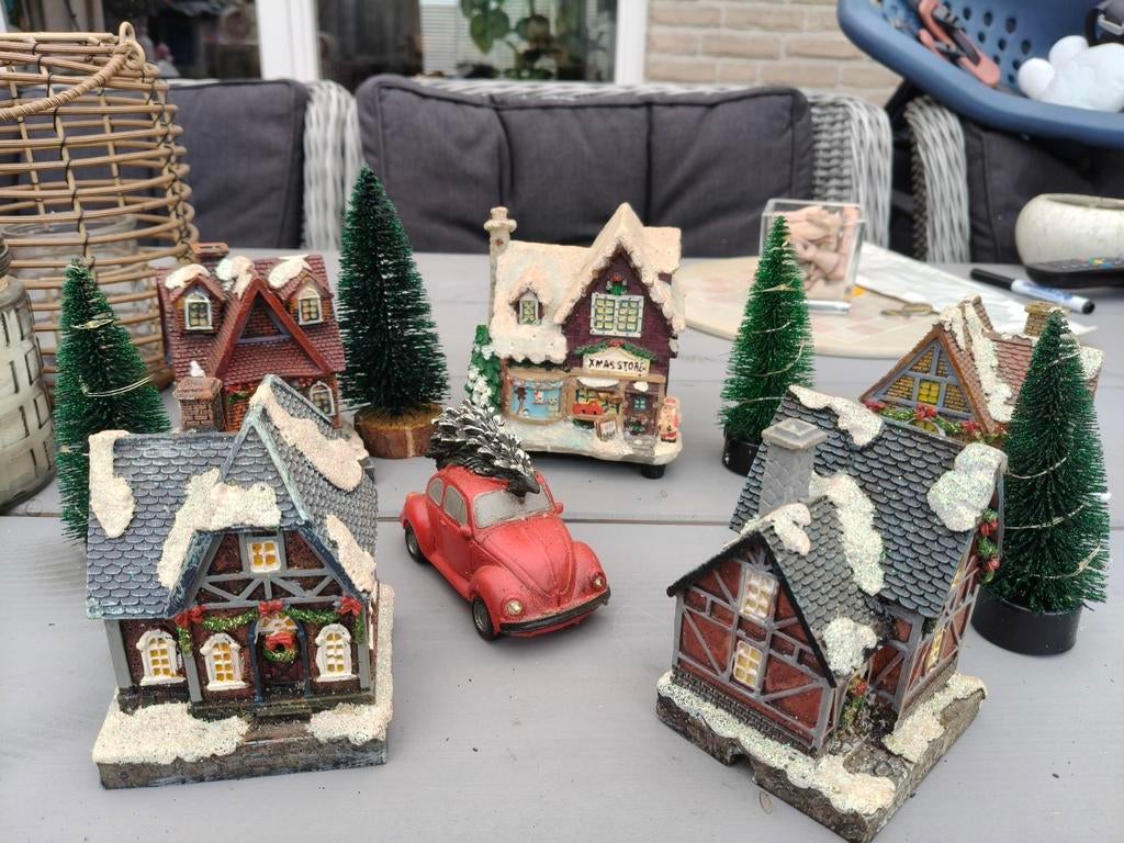 Verschillende stenen huisjes kerstdorp, mooie set, Diversen, Kerst, Ophalen