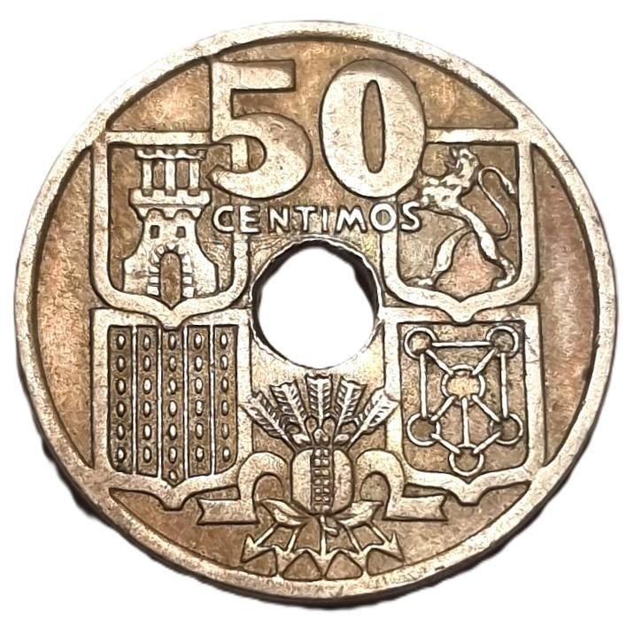 Spanje:50 Centimos 1949 (51) - PIJLEN NAAR BENEDEN!, Ophalen of Verzenden, Overige landen, Losse munt