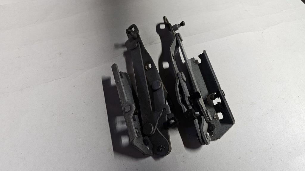 Achterklep scharnier set BMW Z3 8397327 8397328 41628413371, Gebruikt, -, Ophalen of Verzenden, -