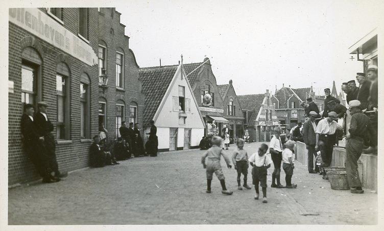 VOLENDAM – 13 Originele foto’s uit 1936 (PH078), Gebruikt, Verzenden, Foto, Voor 1940