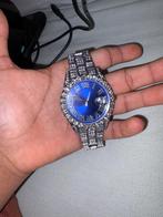 Iced out horloge met blauwe wijzerplaat, Sieraden, Tassen en Uiterlijk, Horloges | Heren, Staal, Polshorloge, Nieuw, Zilver