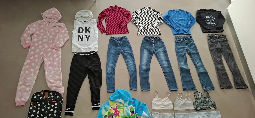 Dkny Guess Garcia meisjes set maat 140 Nieuwstaat, Kinderen en Baby's, Meisje, Ophalen of Verzenden, Zo goed als nieuw, Setje