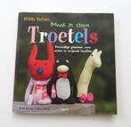 Hobbyboek M4468: Maak je eigen Troetels vanaf 10+, Gelezen, Dobby Dazzler, Ophalen of Verzenden, Borduren en Naaien
