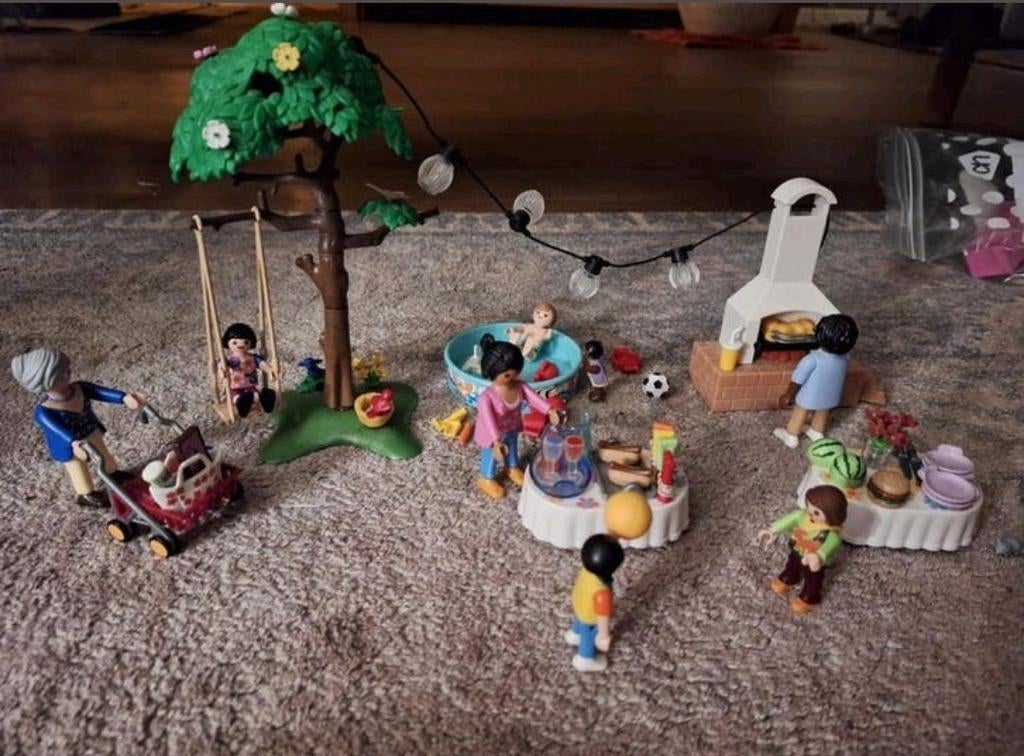 PLAYMOBIL CITY LIFE 9272 - Familie Feest met BBQ, Ophalen of Verzenden, Gebruikt, Los playmobil