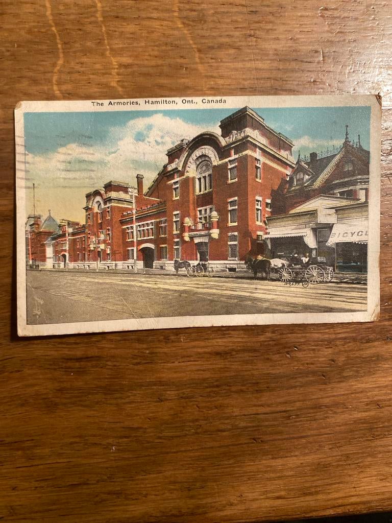Oude Ansichtkaart: The Armories, Hamilton, Ont., Canada, Verzamelen, Verzenden, 1920 tot 1940, Gelopen