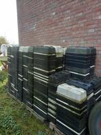 Aardbeienbakken merk Bato, Ophalen, Gebruikt, Kweekbak