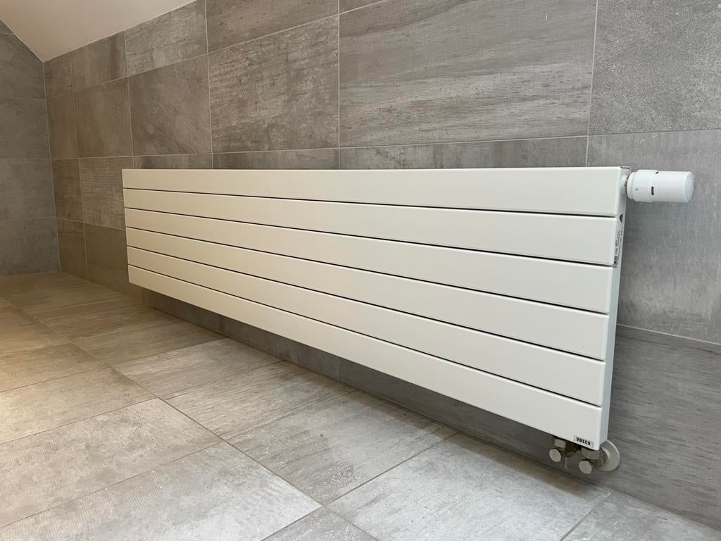 Designradiator Vasco 1800x433, Ophalen, 30 tot 80 cm, Radiator, 150 cm of meer