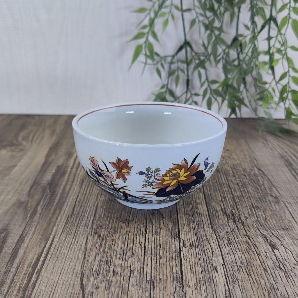 Wedgwood Lotus Rijstkom / Schaaltje, Antiek en Kunst, Antiek | Servies los, Ophalen of Verzenden