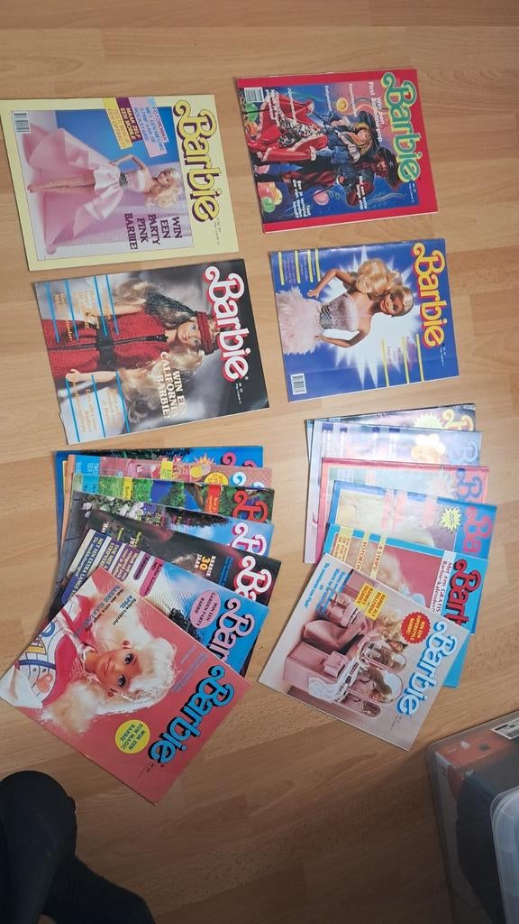 Vintage Barbie tijdschriften uit 1990 (14 stuks), Ophalen of Verzenden, Gelezen, Damesbladen