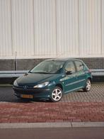 Peugeot 206 1.1 XN 5D 2000 Groen - APK tot 23-01-2027, Auto's, Peugeot, Voorwielaandrijving, 31 €/maand, 4 cilinders, Origineel Nederlands