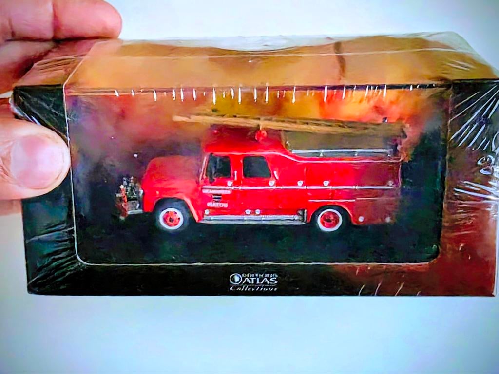 Dodge D-500 Brandweerauto - Nieuw in doos, Overige merken, Auto, Groter dan 1:32, Nieuw