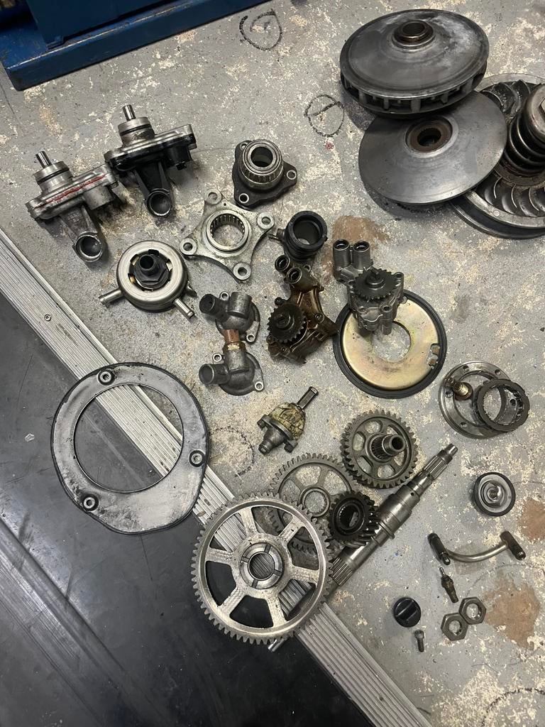 Yamaha t-max 530 onderdelen zie foto, Ophalen of Verzenden, Zo goed als nieuw, Overige typen