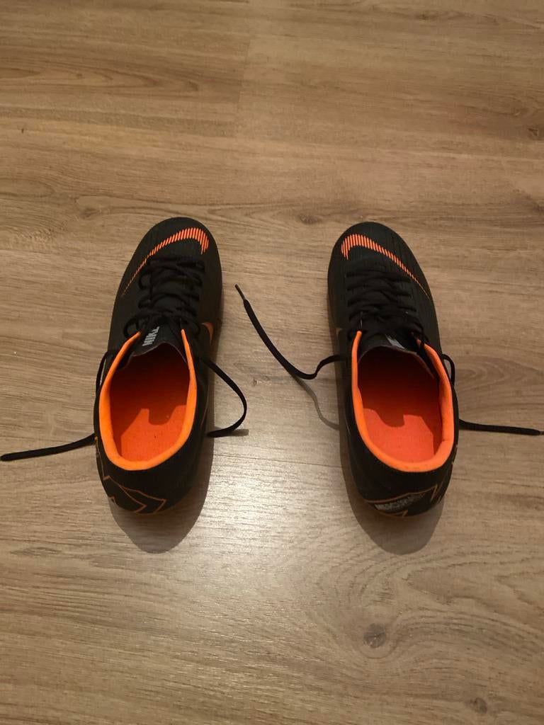 Nike Mercurial voetbalschoenen maat 42,5. EEN keer gebruikt., Sport en Fitness, Voetbal, Maat XS of kleiner, Ophalen of Verzenden