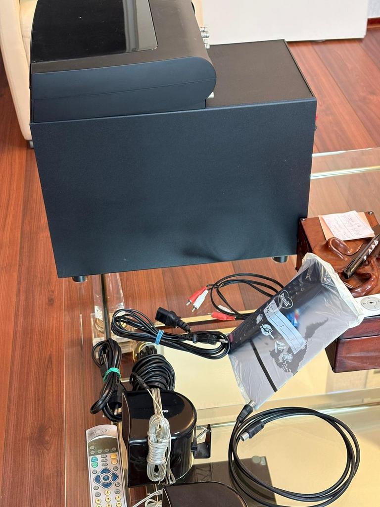 Jamo sub 200, Subwoofer, Ophalen of Verzenden, Zo goed als nieuw, 120 watt of meer