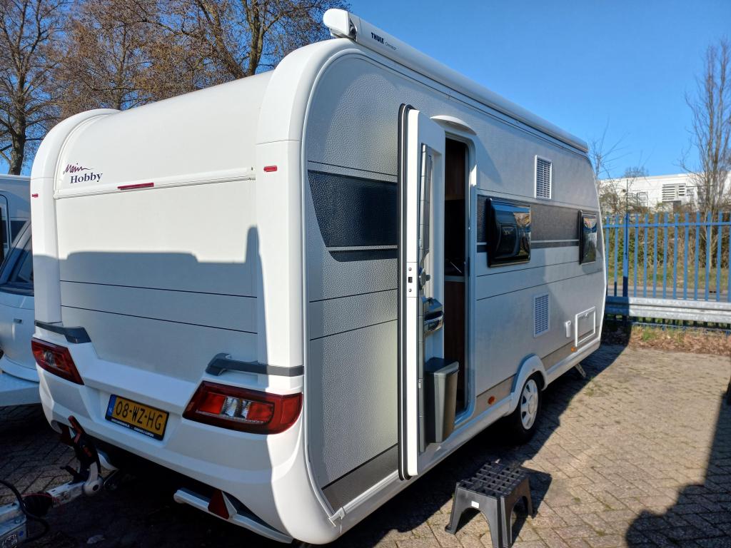 Hobby De Luxe 490 KMF met cassetteluifel, Caravans en Kamperen, Caravans, Hobby, Bedrijf, Schokbreker, Overige