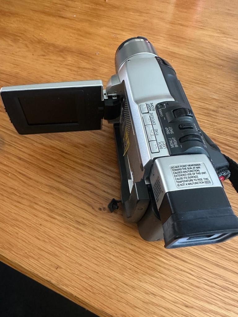 JVC GR-DVL150E Digitale Video Camera - Zo goed als nieuw, Ophalen, Mini dv, JVC, Zo goed als nieuw