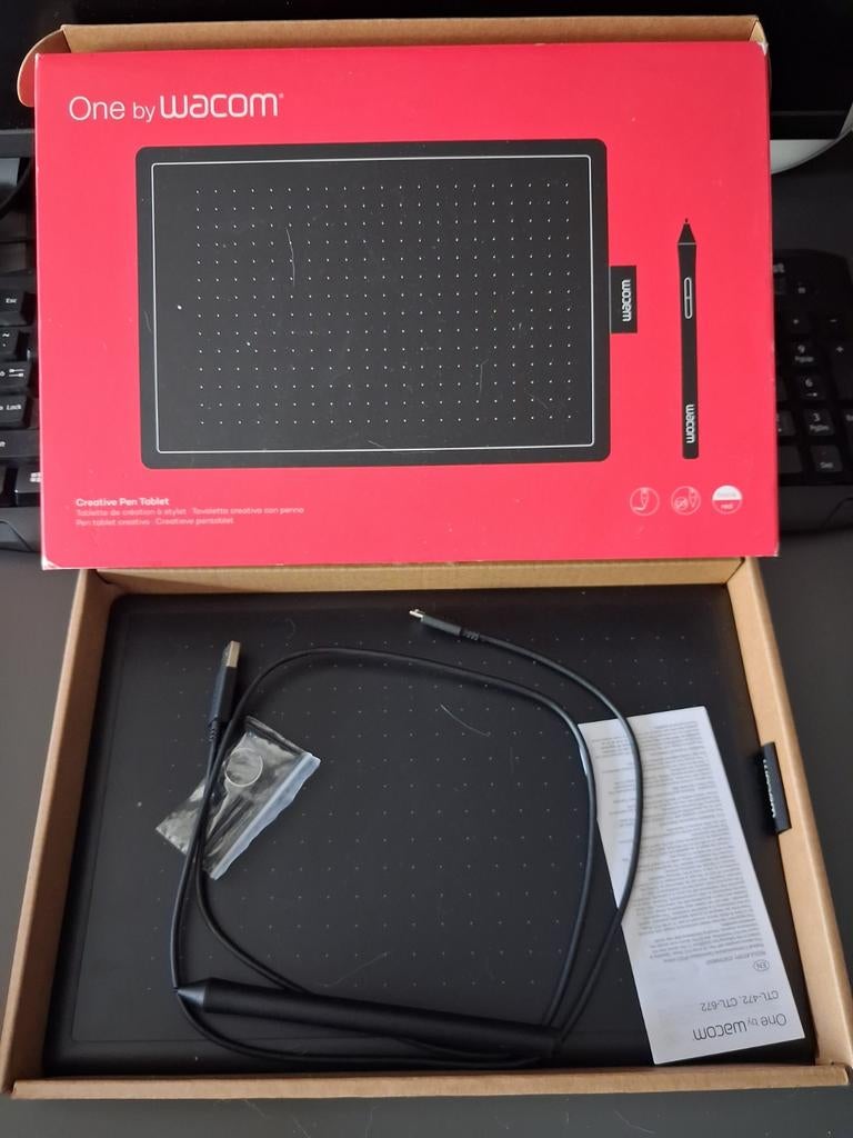 Wacom One Creative Pen Tablet - Zo goed als nieuw, Computers en Software, Tekentablets, Ophalen of Verzenden, Zo goed als nieuw