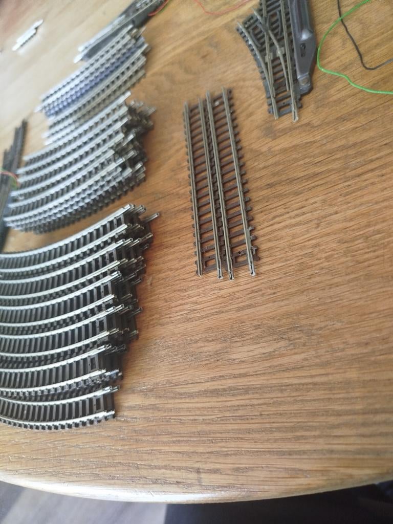 Roco N spoor, Hobby en Vrije tijd, Modeltreinen | N-Spoor, Gelijkstroom, Rails, Ophalen of Verzenden, Zo goed als nieuw