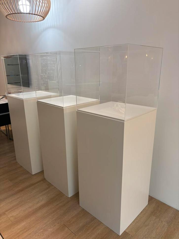 Set van 3 display zuilen van get Solits aangeboden, Huis en Inrichting, Woonaccessoires | Zuilen en Pilaren, Gebruikt, Ophalen