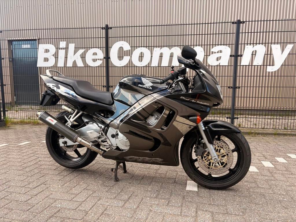 Honda Sport CBR 600F, Motoren, Info@kawasaki.com, Honda, CBR600Straat 1
12456  Tokyo, JP, Bedrijf