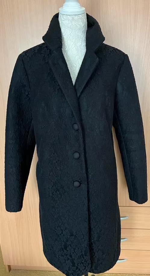 V.E.M. Kanten jas maat 42/44 [DM], Ophalen of Verzenden, Zo goed als nieuw, Maat 38/40 (M), Zwart