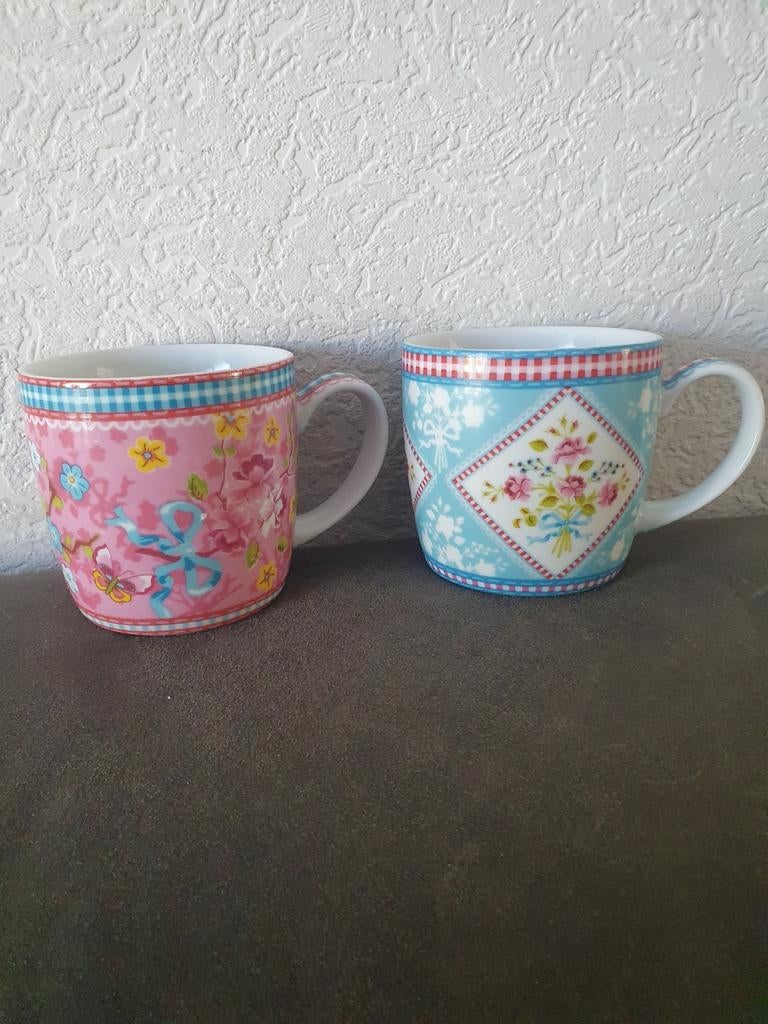 Pip Studio mokken - Roze en Blauw bloemendessin, Huis en Inrichting, Keuken | Servies, Zo goed als nieuw, Kop(pen) en/of Schotel(s)