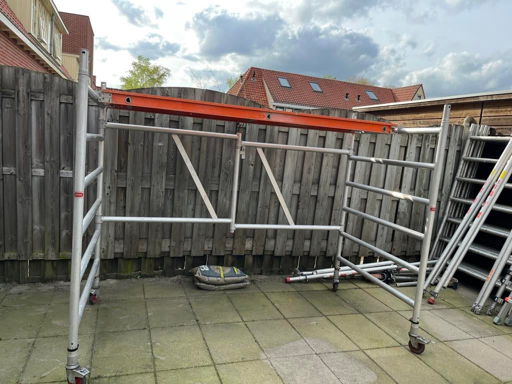 Breed kamersteiger, Doe-het-zelf en Verbouw, Steigers, Ophalen of Verzenden, Zo goed als nieuw, Rolsteiger of Kamersteiger, Minder dan 2 meter