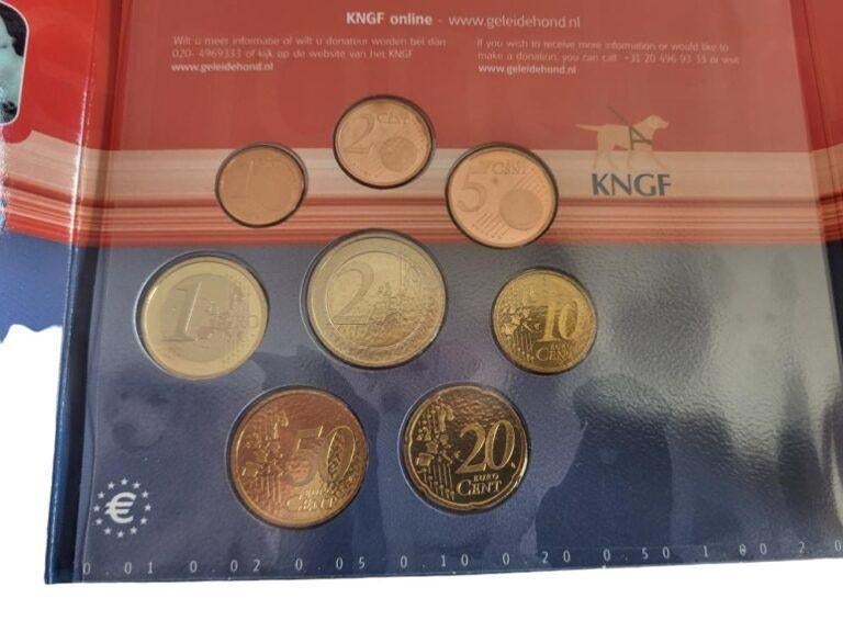 Nederland verzameling Goede doelen sets 1999-2006 8 stuks, Postzegels en Munten, Ophalen of Verzenden, Koningin Beatrix, Euro's